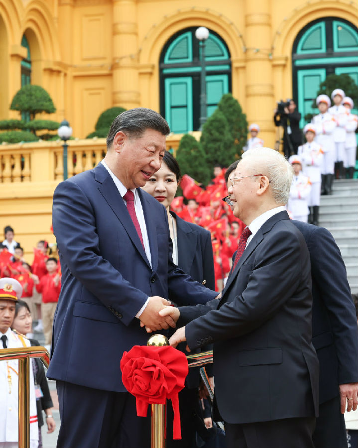 习近平同越共中央总书记阮富仲举行会谈5.jpg