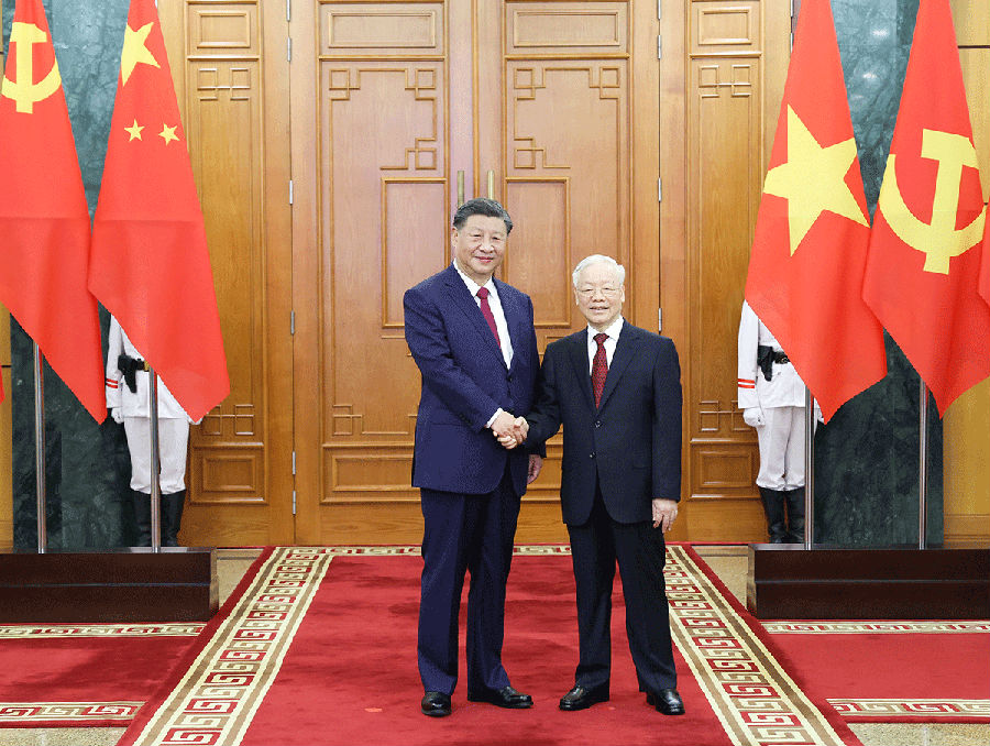 习近平同越共中央总书记阮富仲举行会谈7.gif