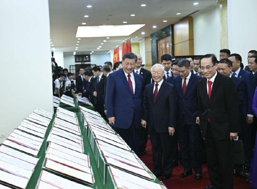 习近平同越共中央总书记阮富仲举行会谈9.jpg