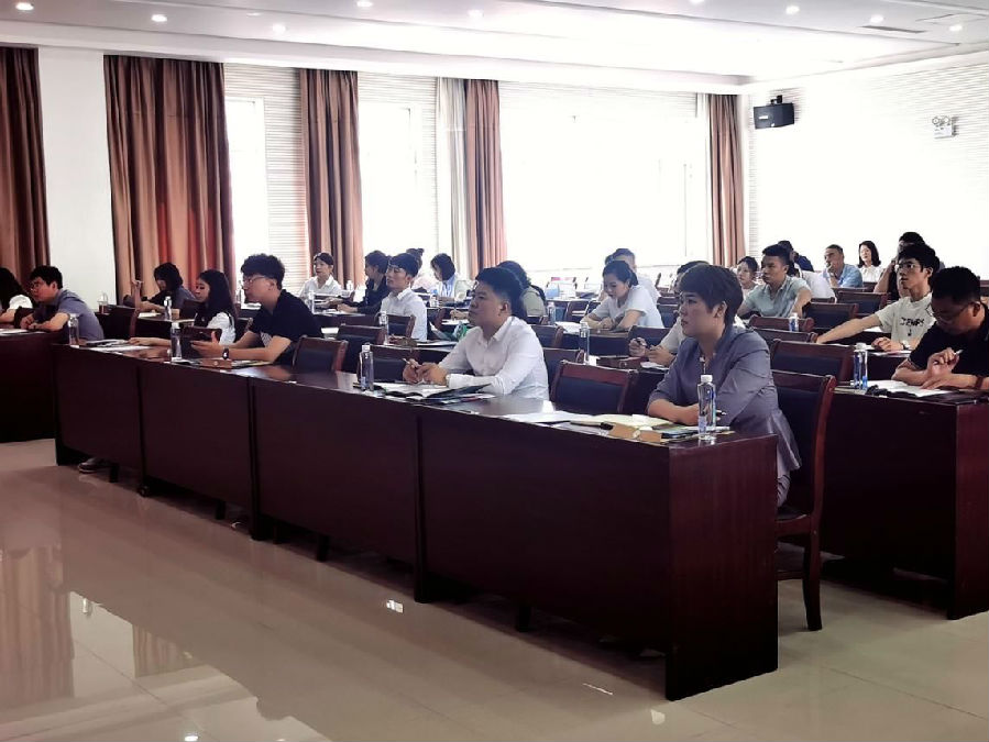 市住房公积金管理中心“双侧”发力3.jpg